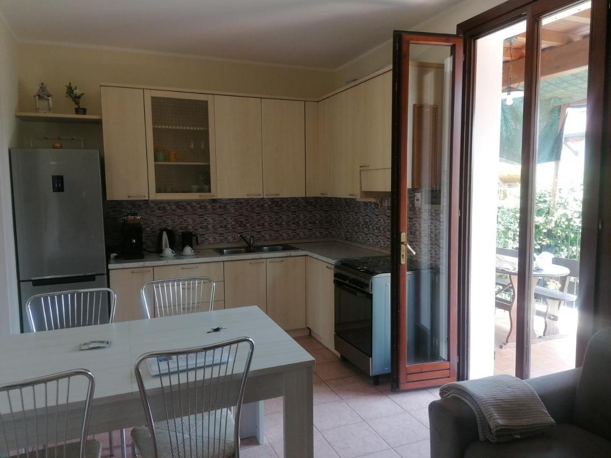 Casa Laghetto Βίλα Castellaro  Εξωτερικό φωτογραφία